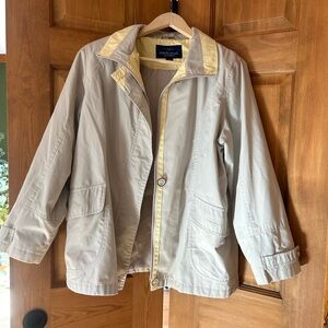 Vintage Macintosh New England Women’s Medium Beige Jacket with Yellow Accents